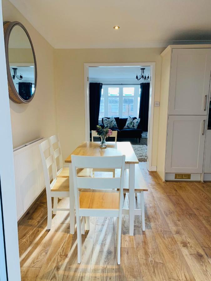 Homely Detached 3 Bedroom House Near Sheffield Rotherham Exteriör bild