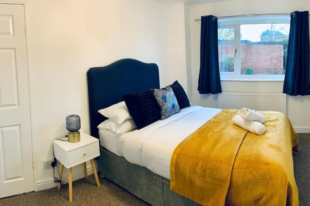 Homely Detached 3 Bedroom House Near Sheffield Rotherham Exteriör bild